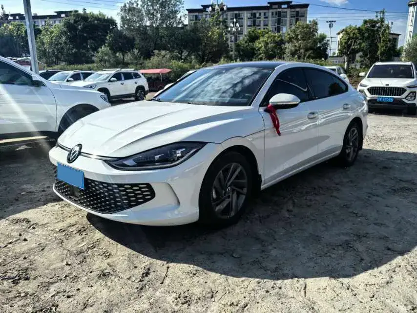 2025 Volkswagen Lamando 1.4T 150HP L4 7DCT