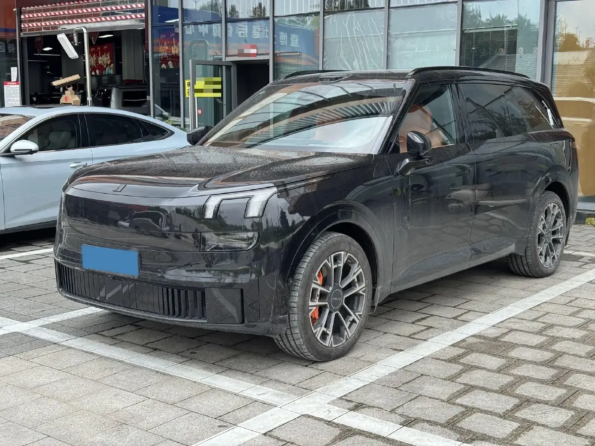 2025 LYNK&CO 900 1.5T 190HP L4 3DHT PHEV 43.3KWH