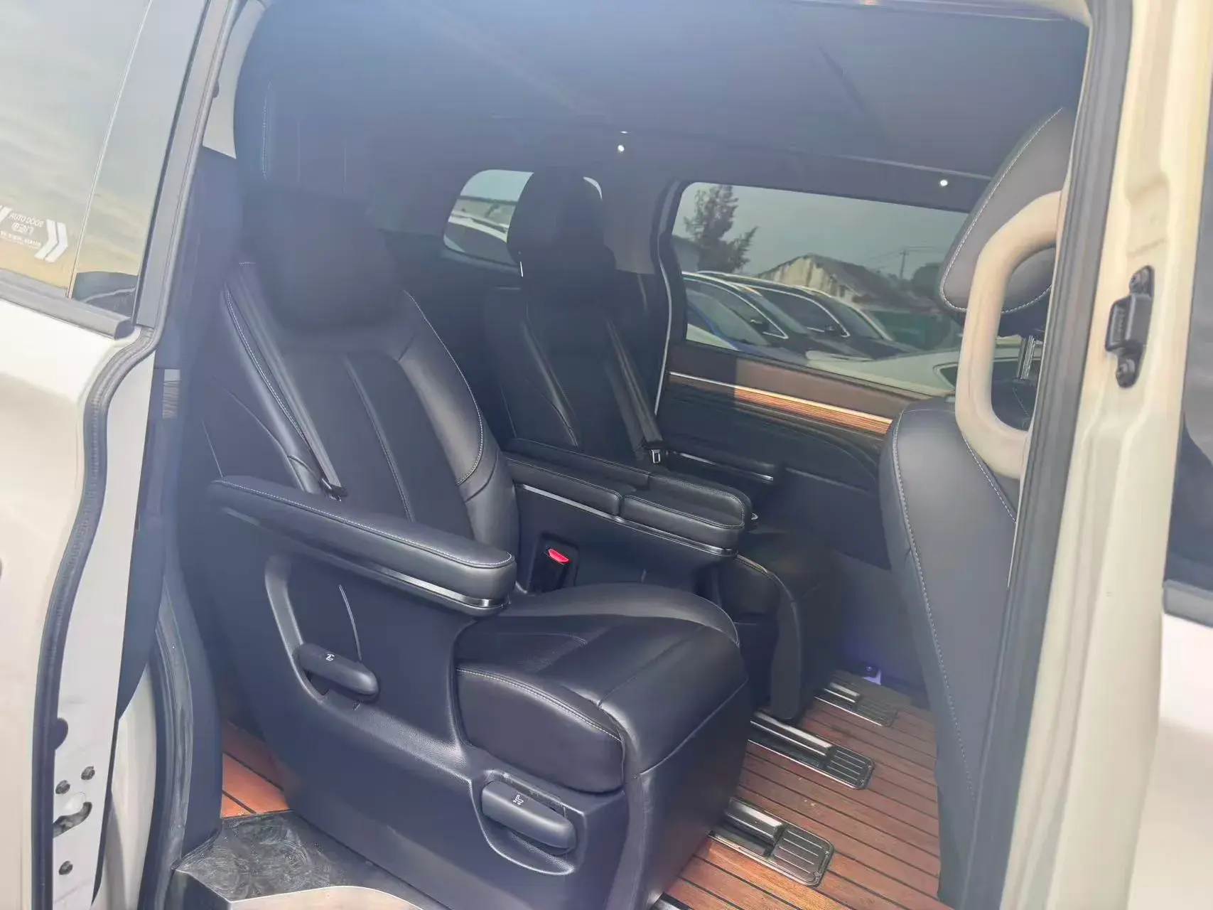 2021 GAC TRUMPCHI thumbnail 3