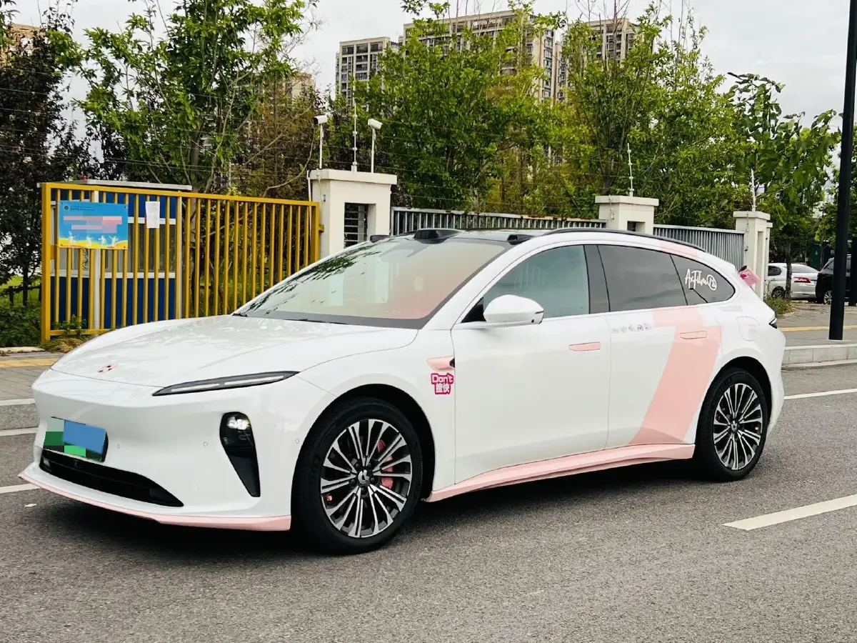 2024 NIO ET5T BEV 75KWH