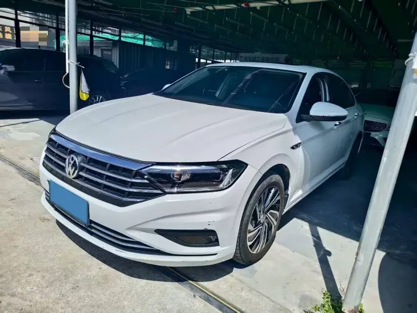 2021 Volkswagen Sagitar 1.4T 150HP L4 7DCT