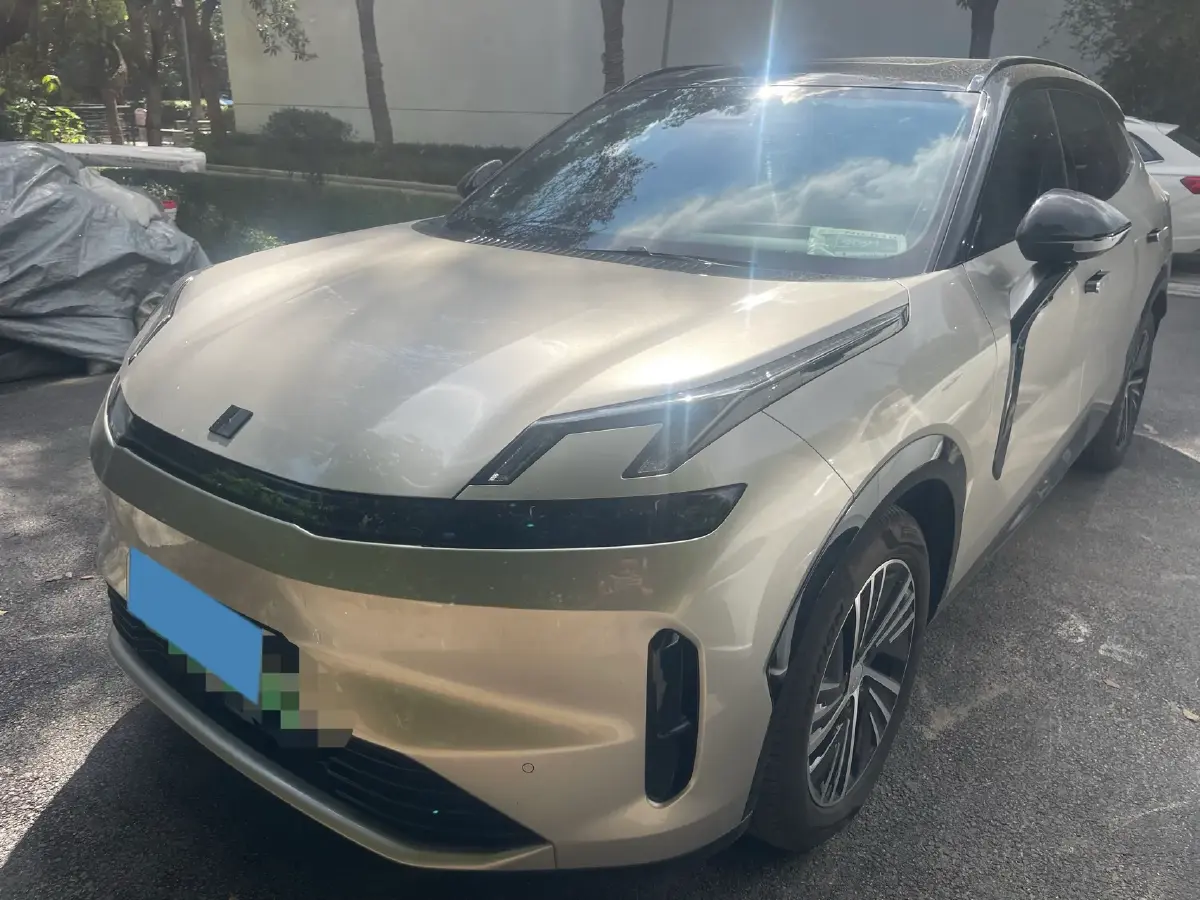 2023 LYNK&CO 08 EM-P 1.5T 163HP L4 3DHT PHEV 39.8KWH