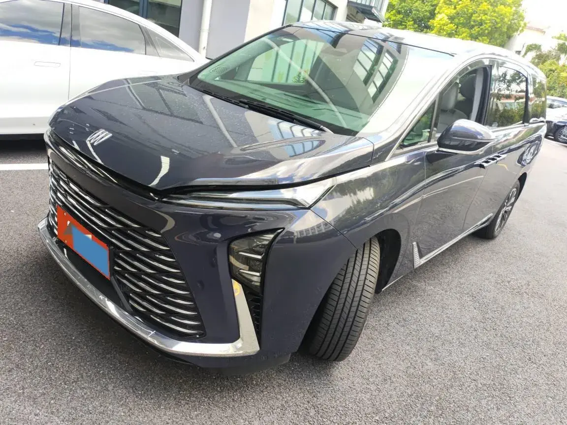 2025 Buick GL8 2.0T 237HP L4 9AT