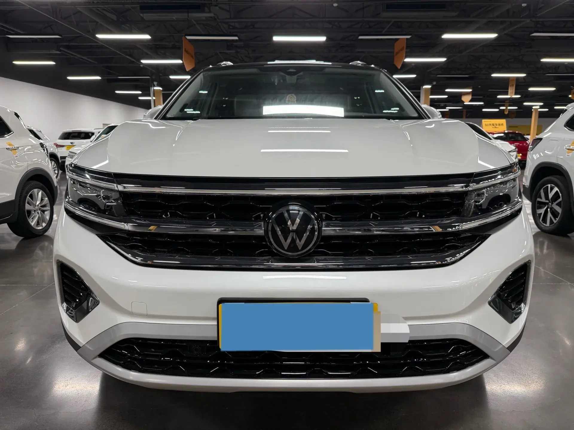 2022 VOLKSWAGEN TALAGON thumbnail 3