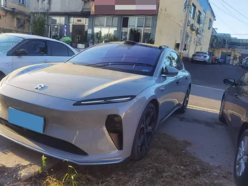 2022 NIO ET5 BEV 75KWH