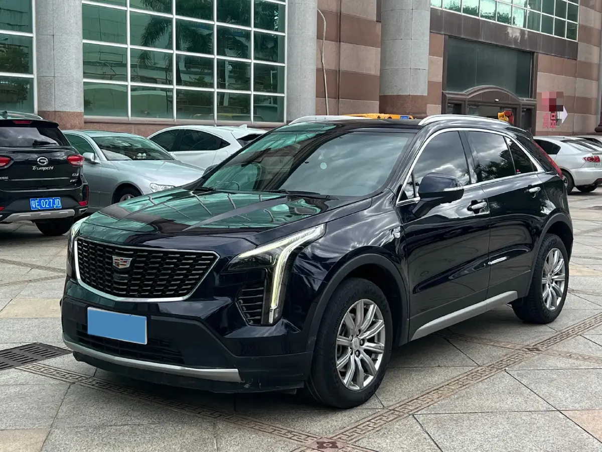 2020 Cadillac XT4 2.0T 241HP L4 9AT