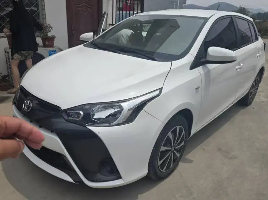 2021 Toyota Yaris L 1.5L 112HP L4 CVT