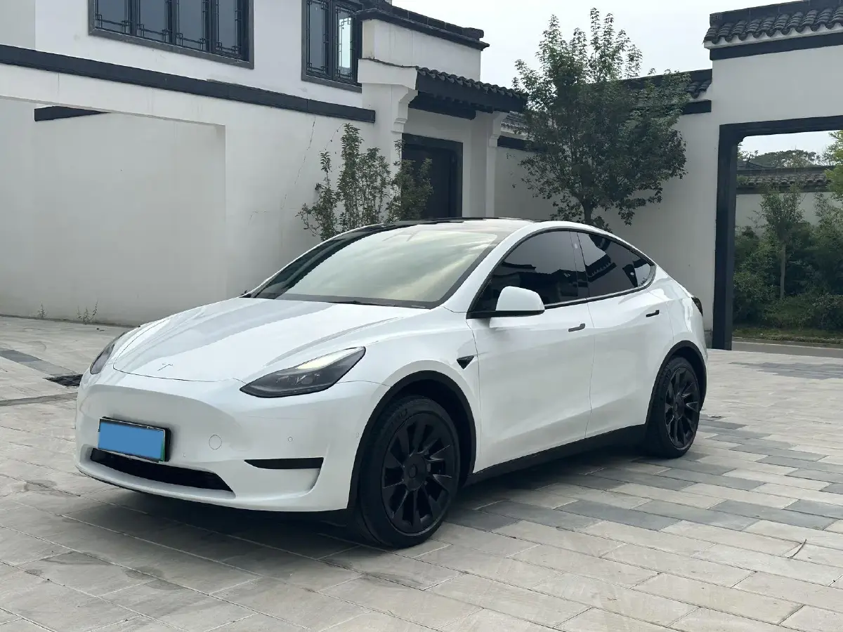 2022 Tesla Model Y BEV 60KWH