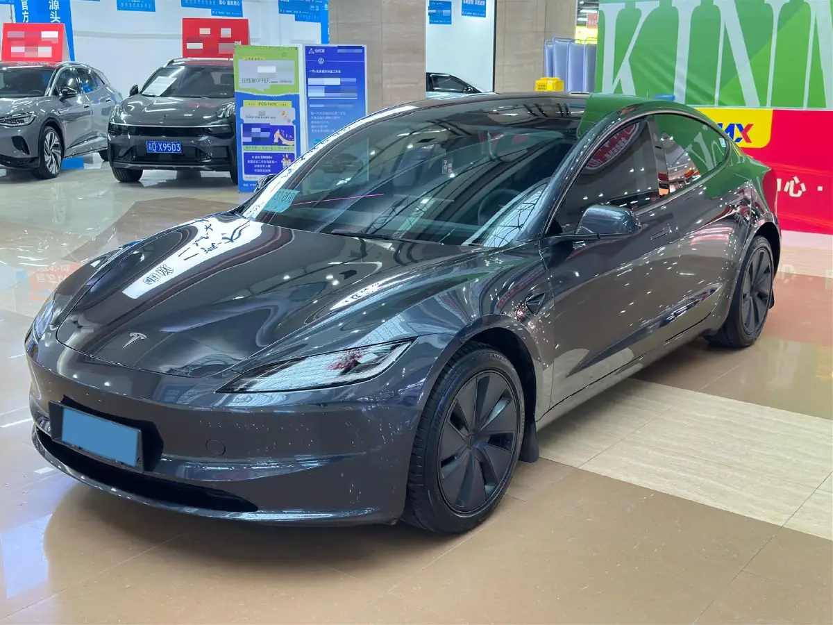 2025 Tesla Model 3 BEV 62.5KWH