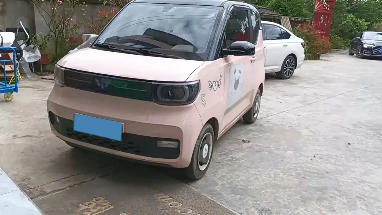 2022 WuLing HongGuang MINI EV BEV 13.9KWH