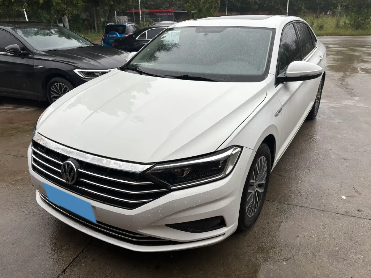 2020 Volkswagen Sagitar 1.4T 150HP L4 7DCT