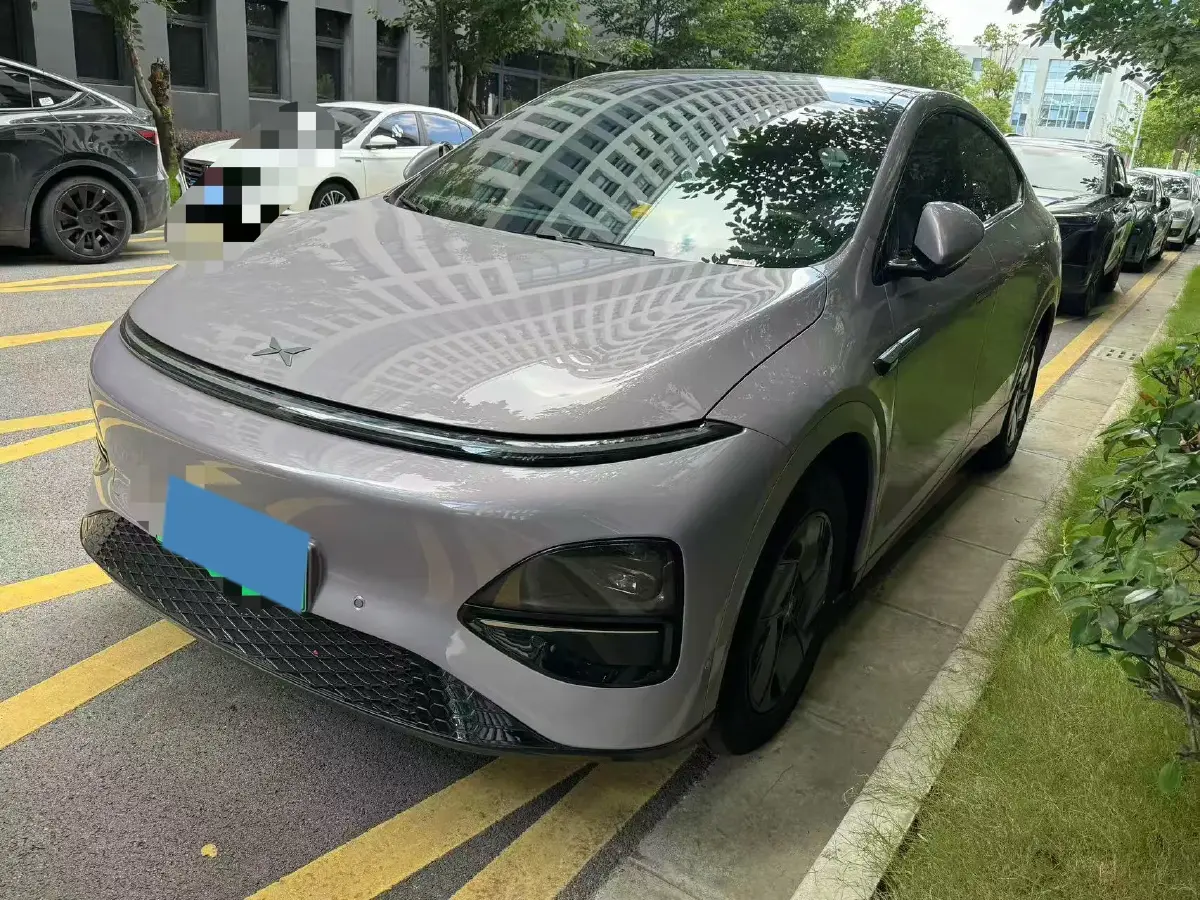 2025 Xpeng G6 BEV 68.5KWH