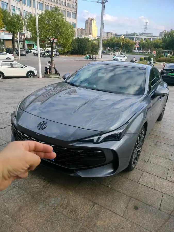 2025 MG 7 1.5T 188HP L4 7DCT