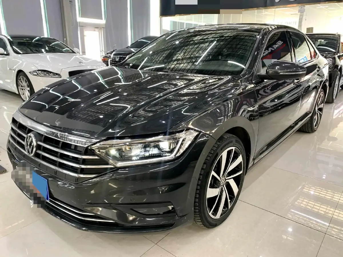 2021 Volkswagen Sagitar 1.4T 150HP L4 7DCT