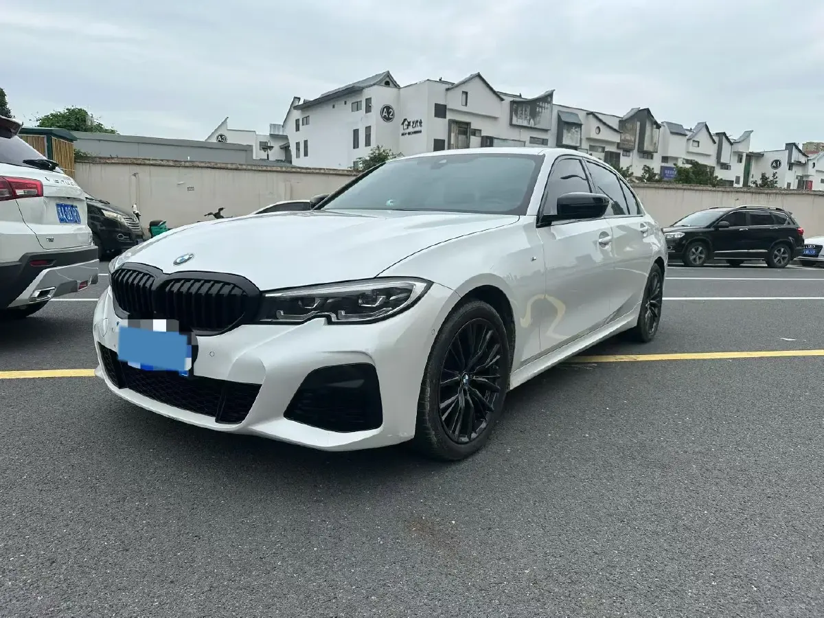 2021 BMW 3 Series 2.0T 184HP L4 8AT