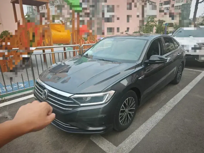 2020 Volkswagen Sagitar 1.2T 116HP L4 7DCT