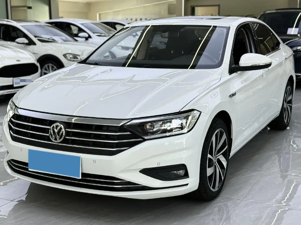 2021 Volkswagen Sagitar 1.4T 150HP L4 7DCT