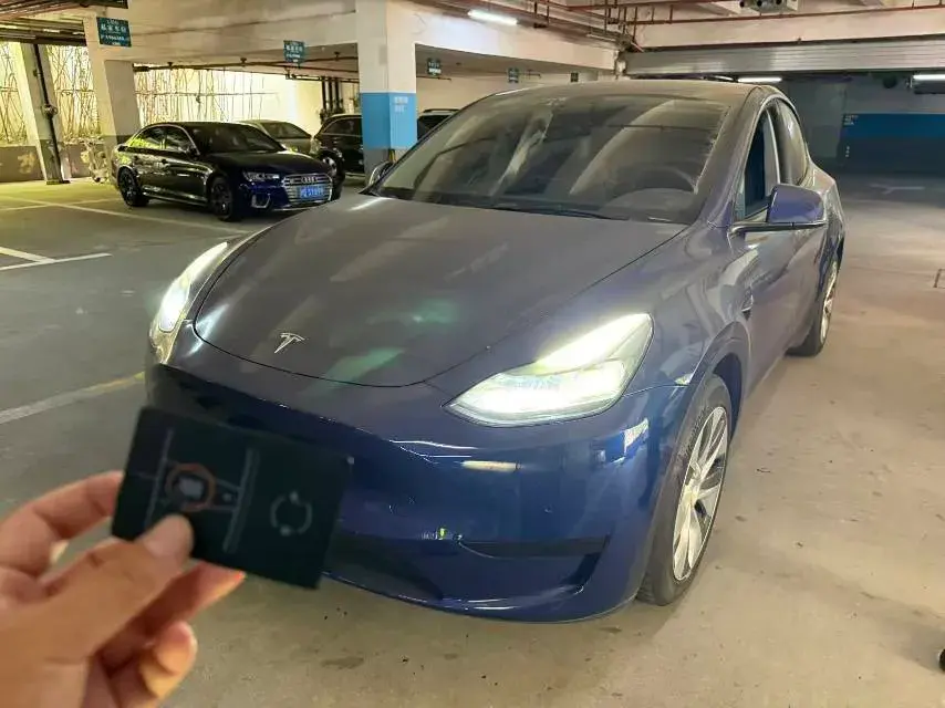 2022 Tesla Model Y BEV 60KWH