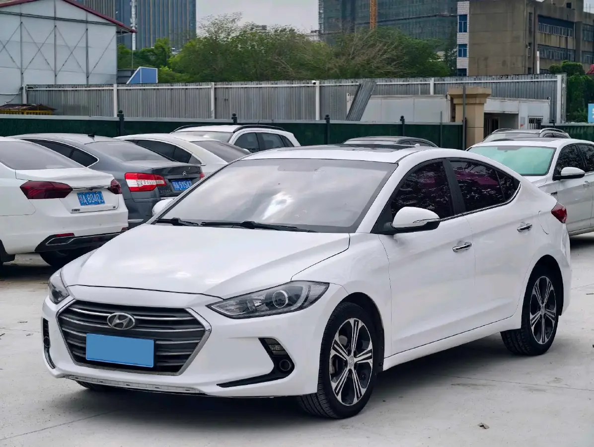 2018 Hyundai Elantra 1.4T 130HP L4 7DCT