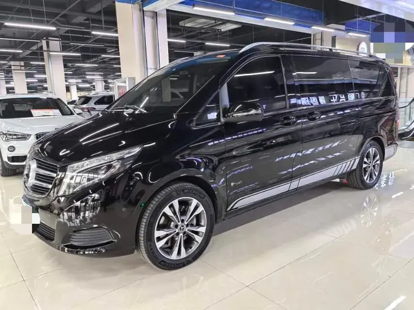 2018 Mercedes-Benz V Class 2.0T 211HP L4 7AT