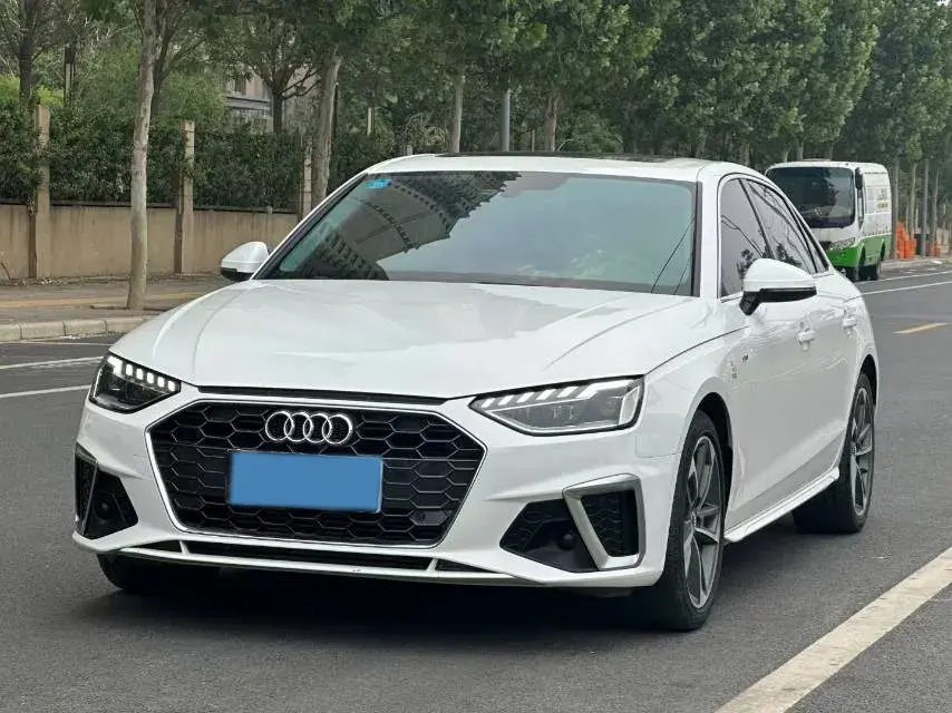 2020 Audi A4L 2.0T 150HP L4 7DCT