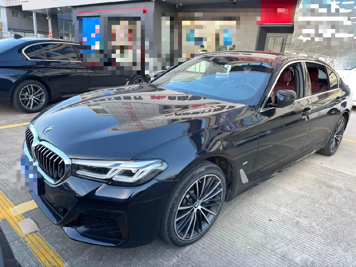 2022 BMW 5 Series 2.0T 252HP L4 8AT