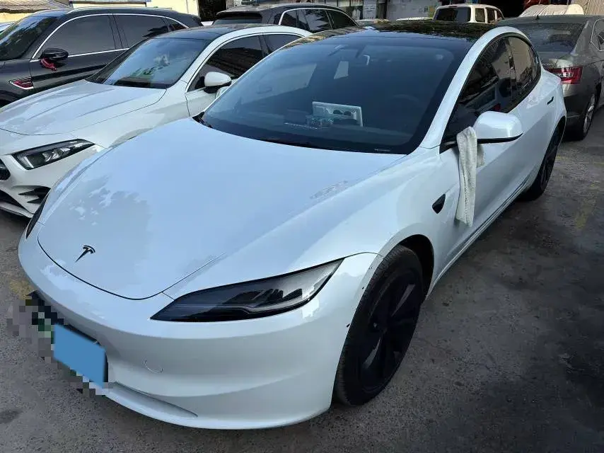 2023 Tesla Model 3 BEV 60KWH