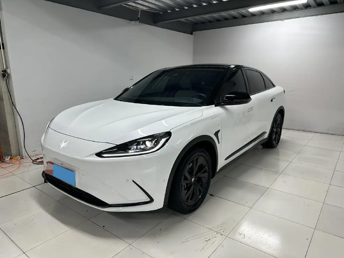 2023 ARCFOX αS BEV 93.6KWH