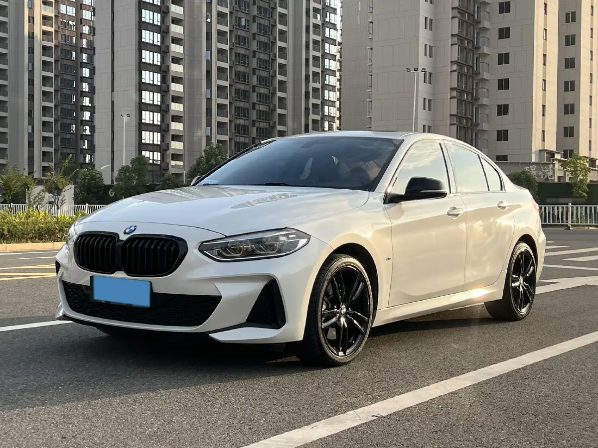 2023 BMW 1 Series 2.0T 178HP L4 7DCT