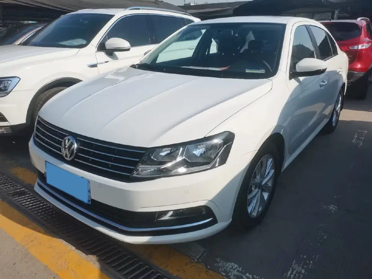 2017 Volkswagen Lavida 1.6L 110HP L4 6AT