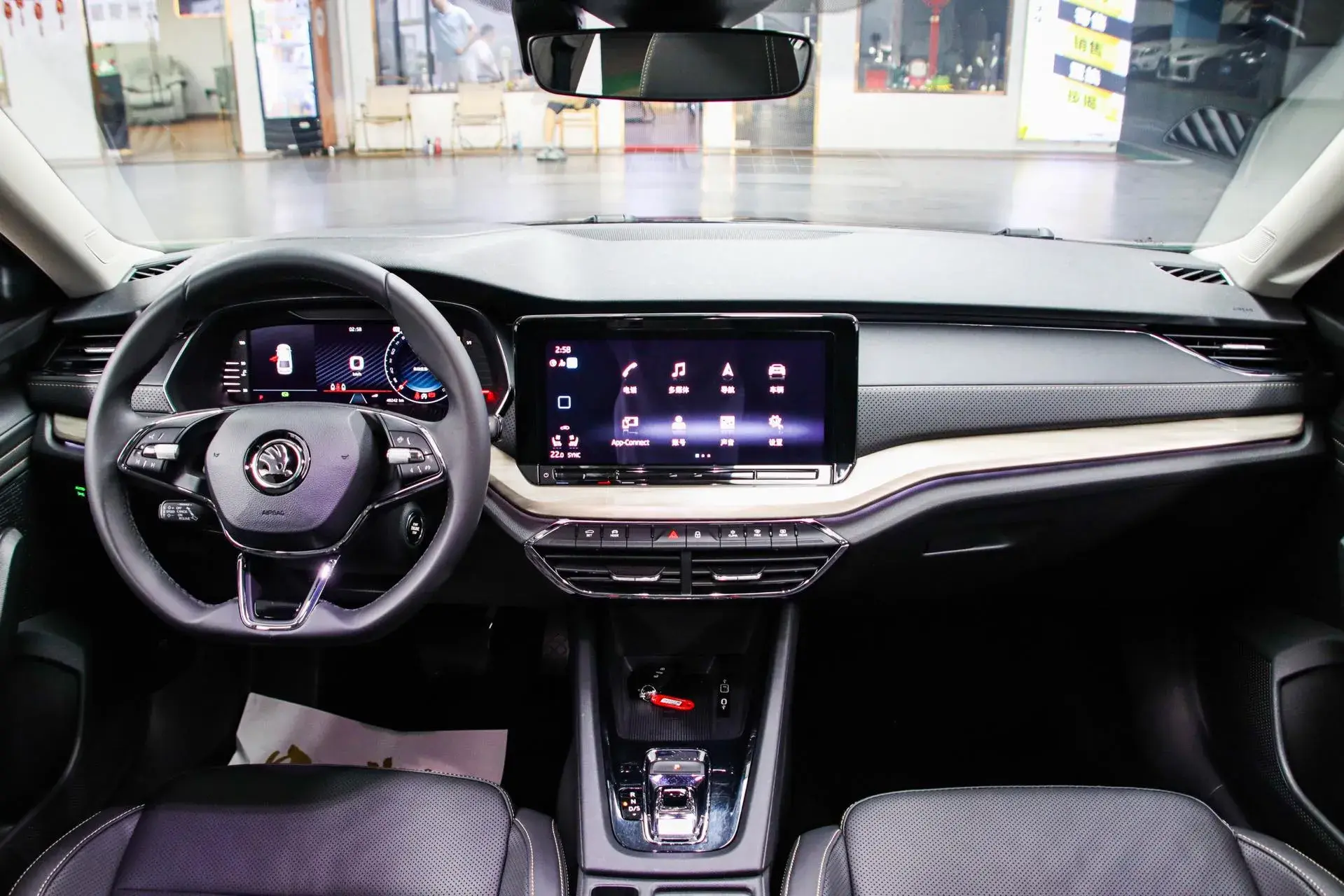 2022 SKODA OCTAVIA thumbnail 2