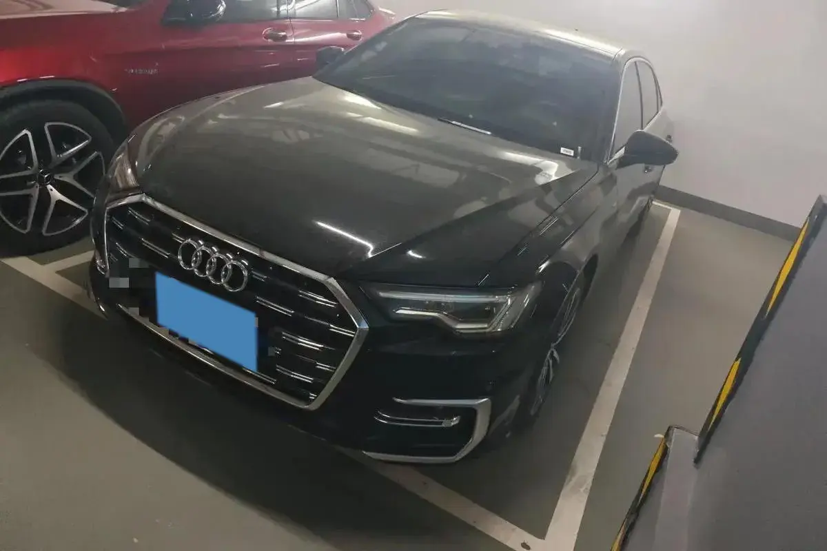 2021 Audi A6L 2.0T 190HP L4 7DCT