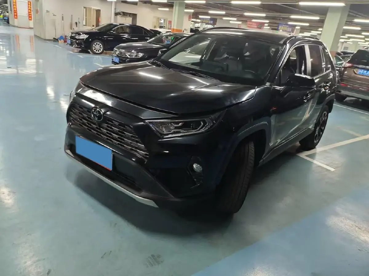 2020 Toyota RAV4 2.0L 171HP L4 CVT