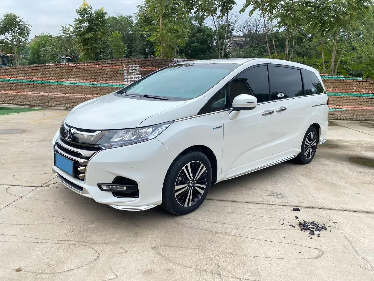 2021 Honda Odyssey 2.0L 146HP L4 E-CVT Hybrid
