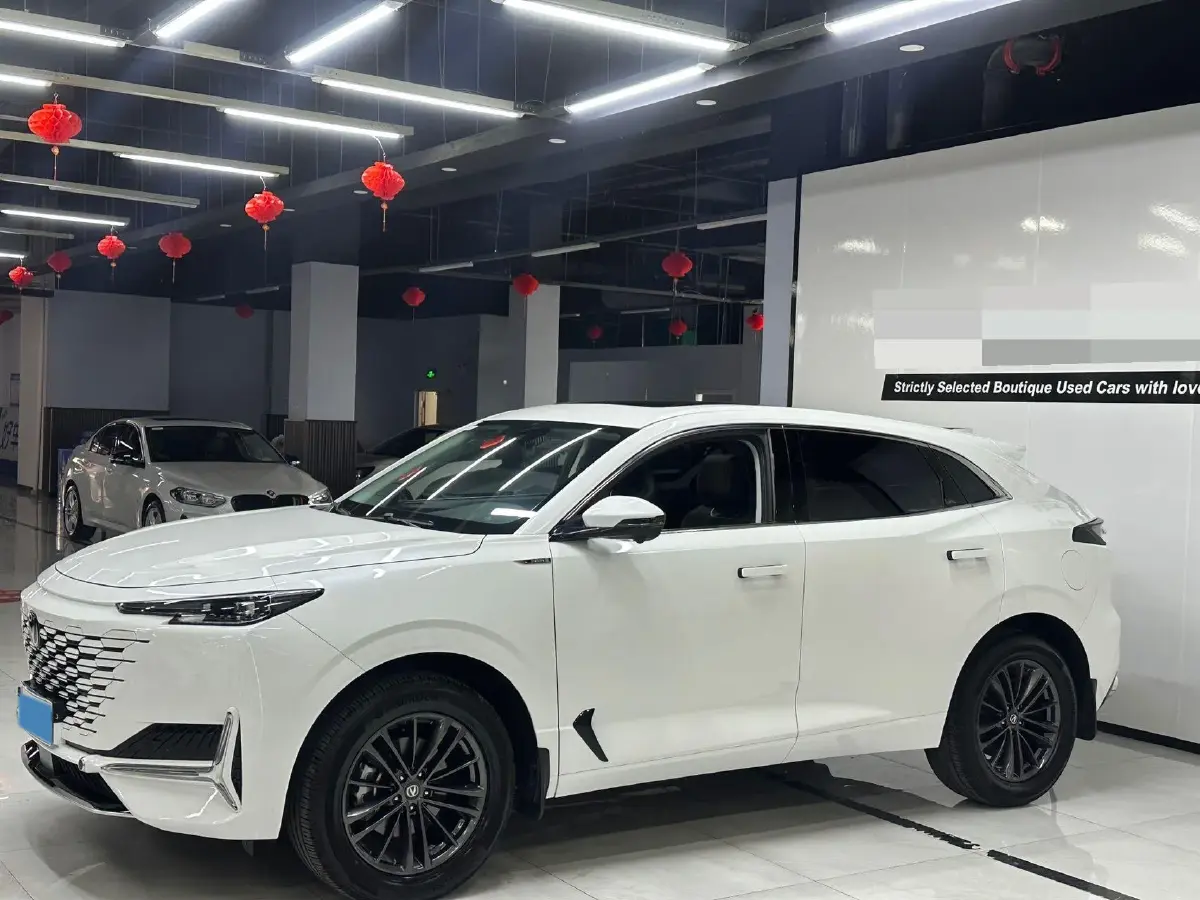 2023 ChangAn UNI-K 2.0T 233HP L4 8AT