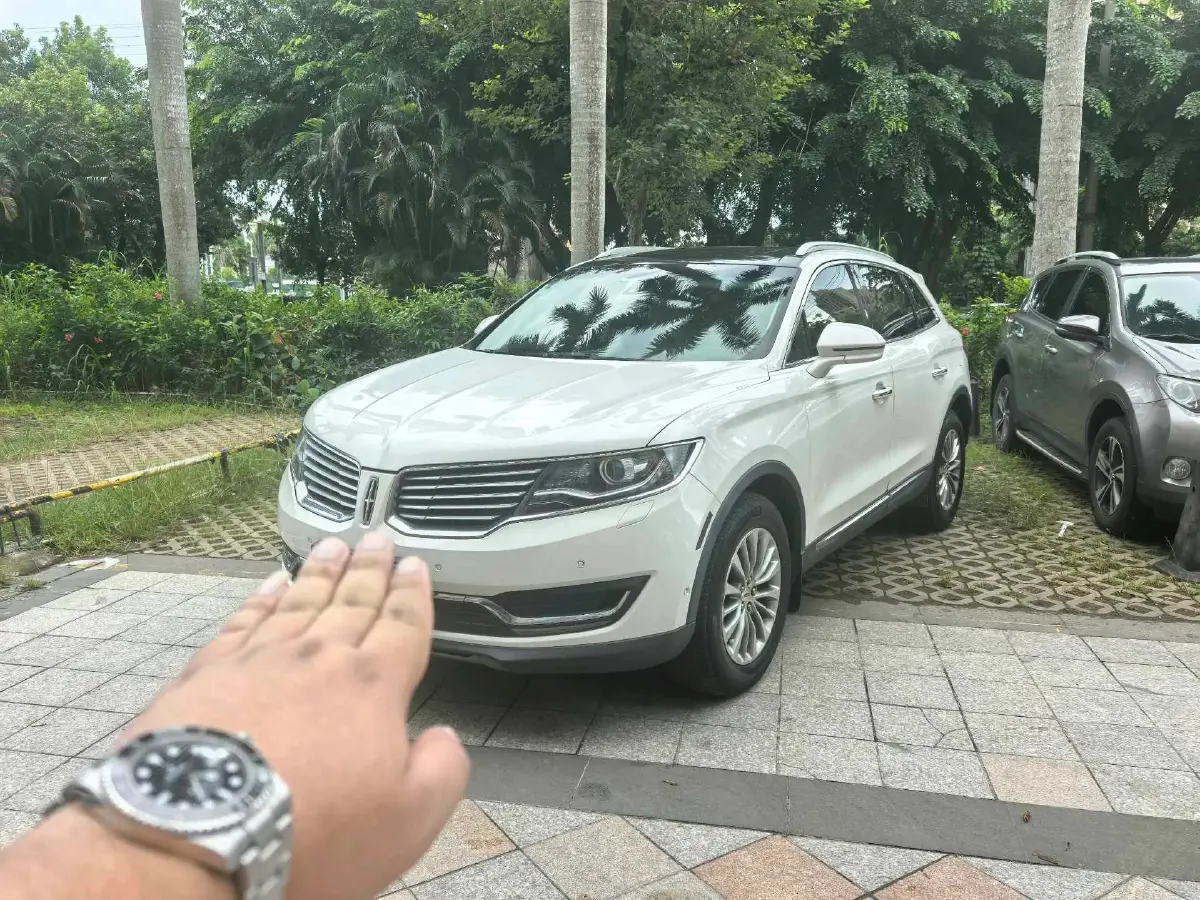 2018 Lincoln MKX 2.0T 253HP L4 6AT