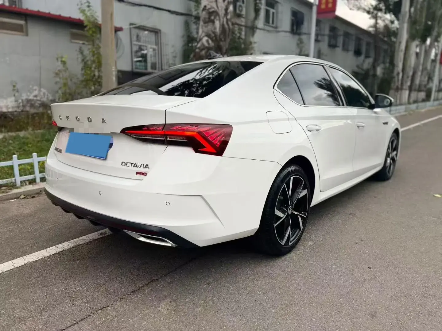 2021 SKODA OCTAVIA thumbnail 4