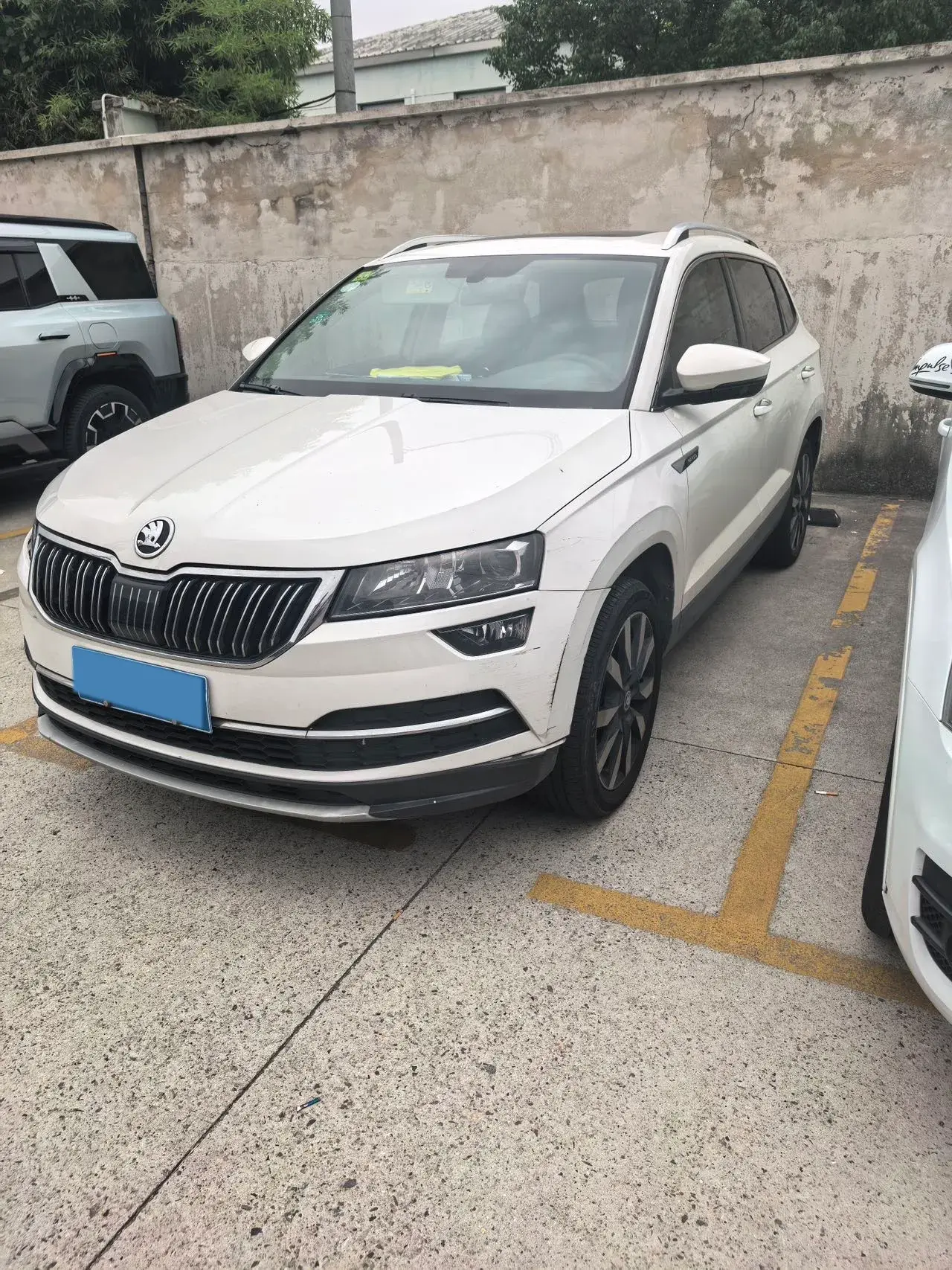 2018 SKODA KAROQ view 1