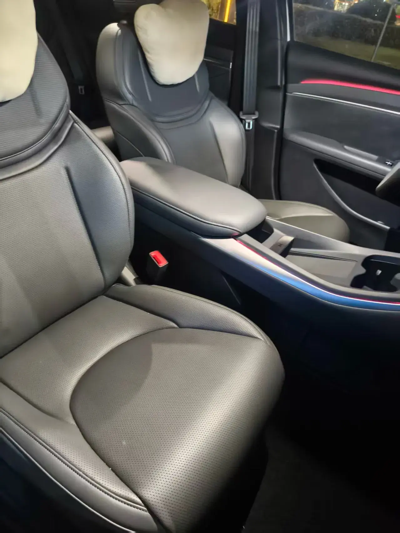 2024 XPENG MONA thumbnail 3