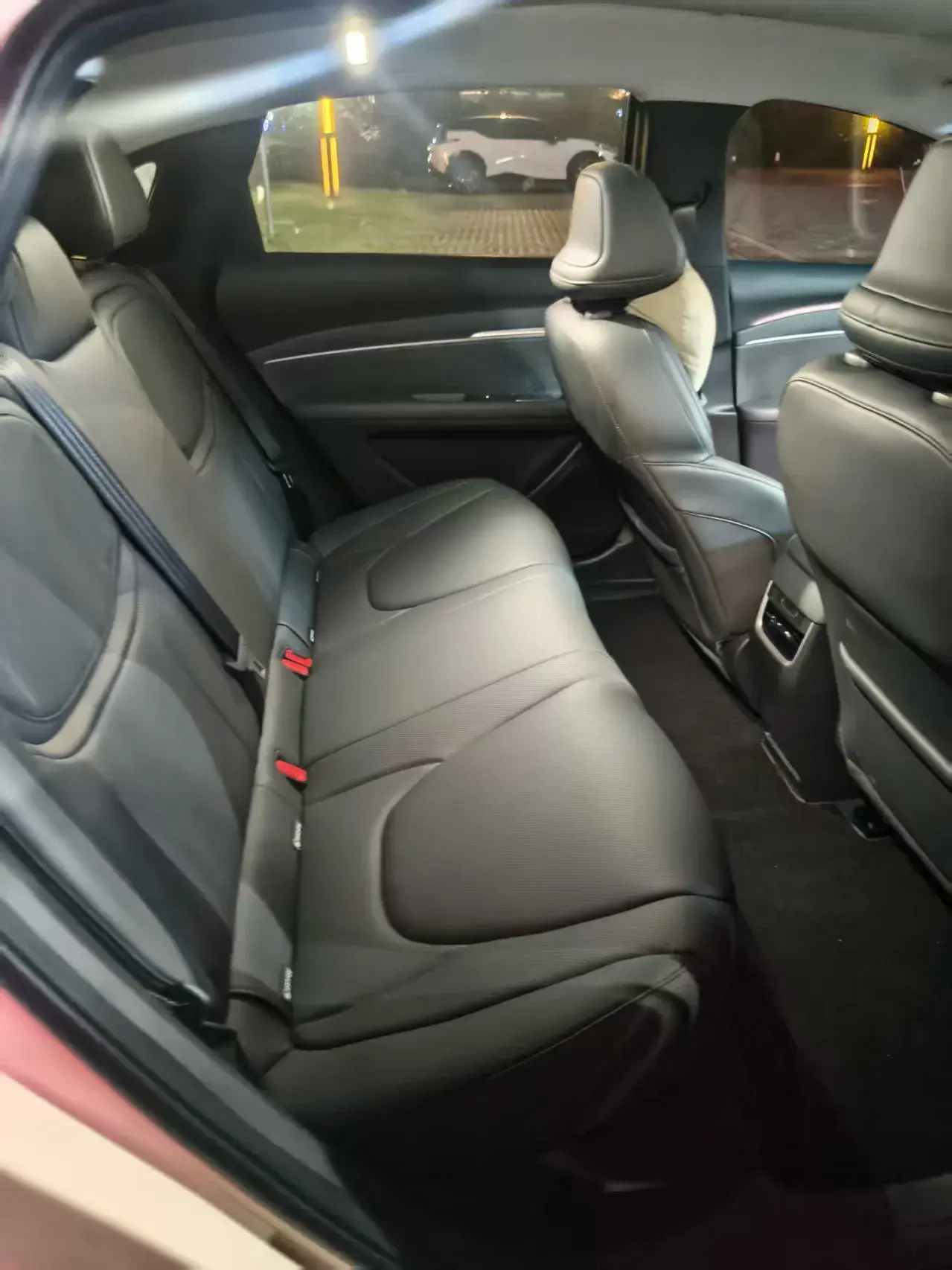 2024 XPENG MONA thumbnail 4