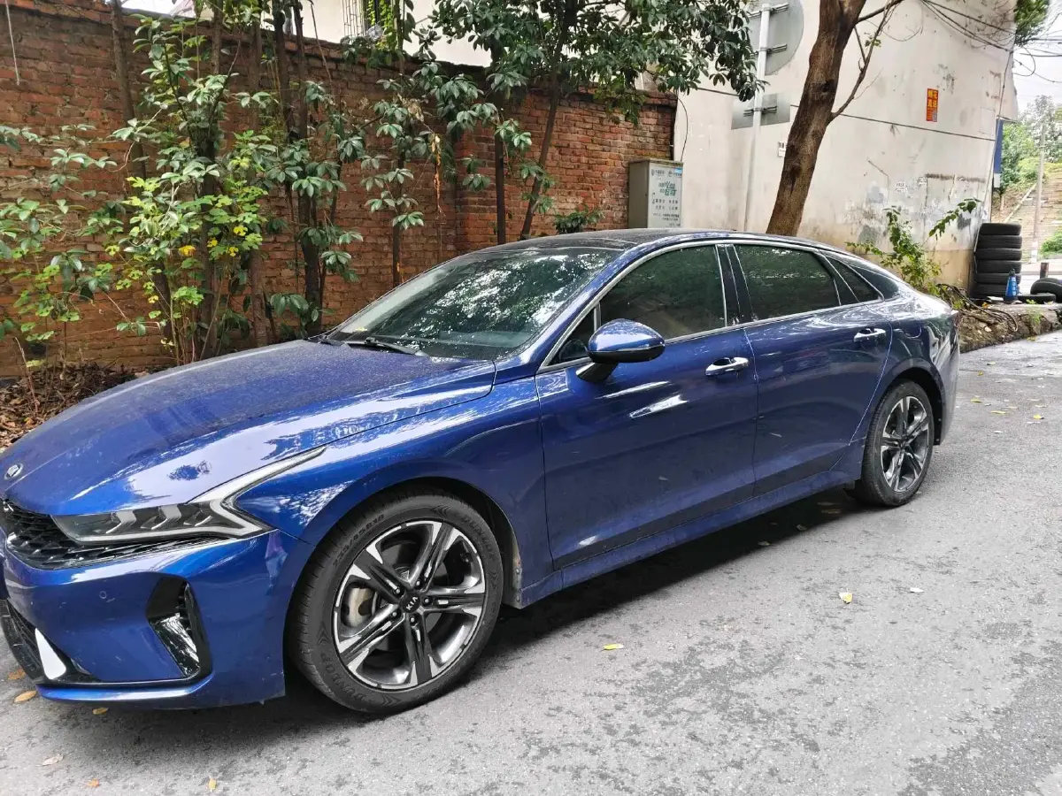 2020 Kia K5 2.0T 240HP L4 8AT