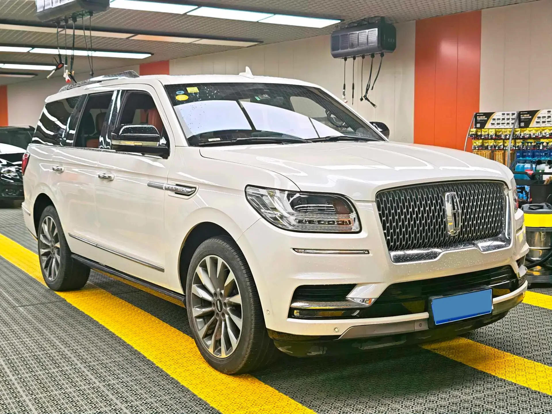 2018 LINCOLN NAVIGATOR thumbnail 4
