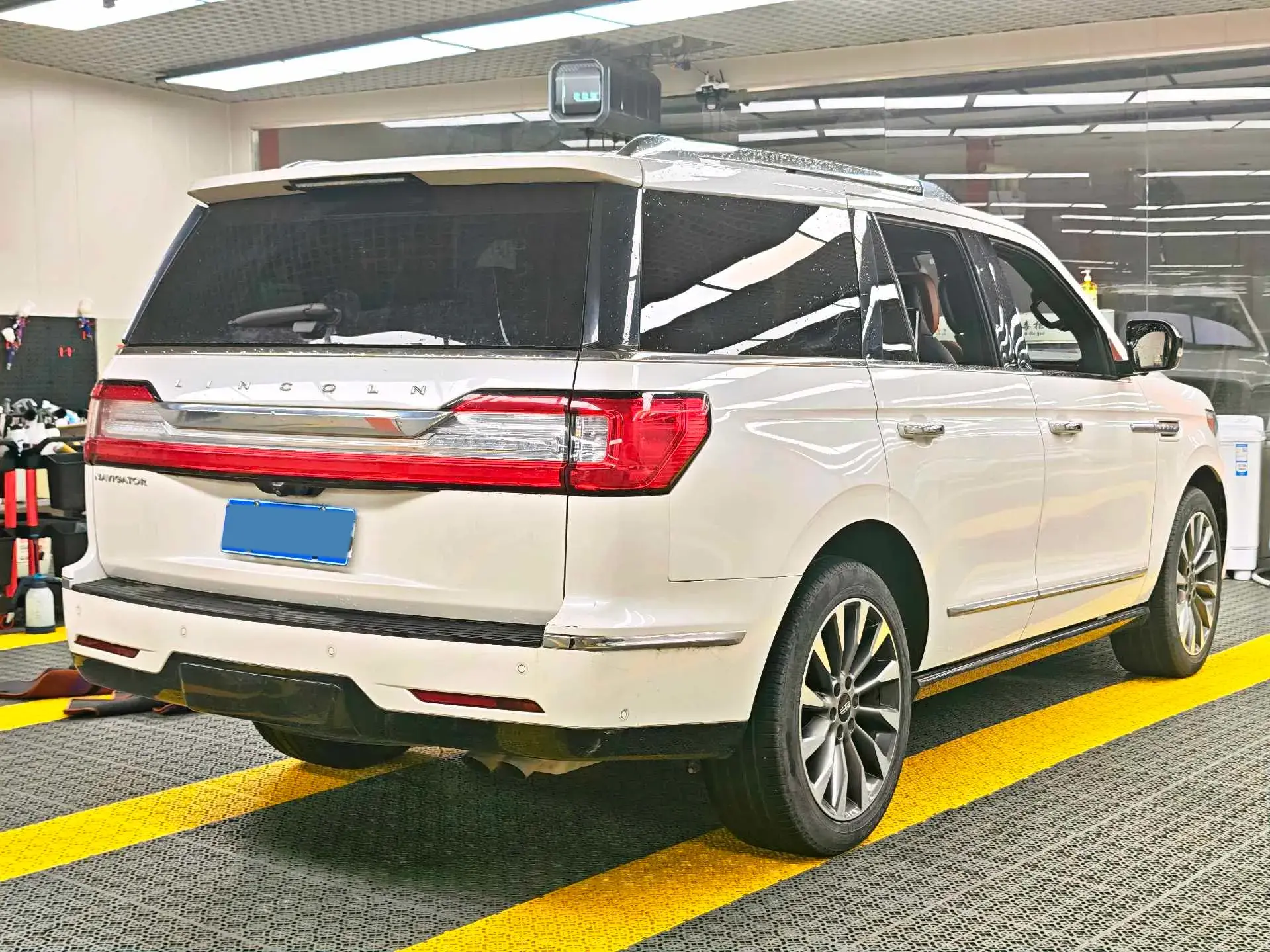 2018 LINCOLN NAVIGATOR thumbnail 2