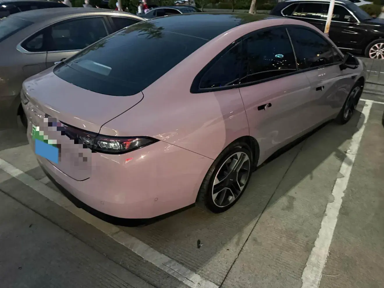 2025 AION AION thumbnail 4