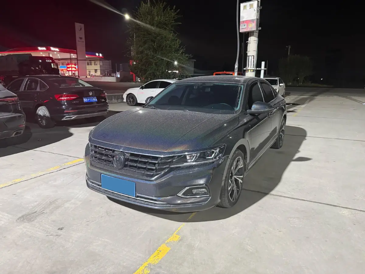 2019 Volkswagen Passat 2.0T 186HP L4 7DCT