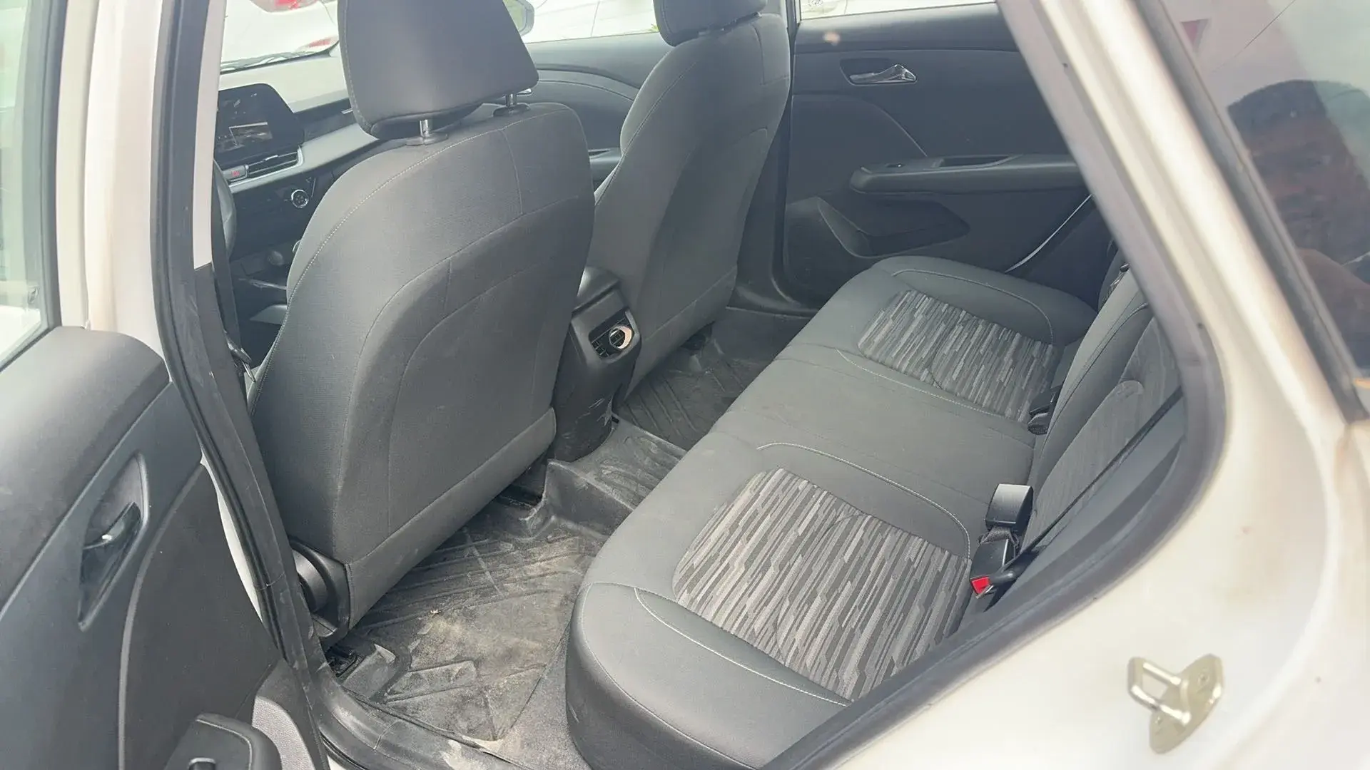 2023 CHEVROLET MONZA thumbnail 4