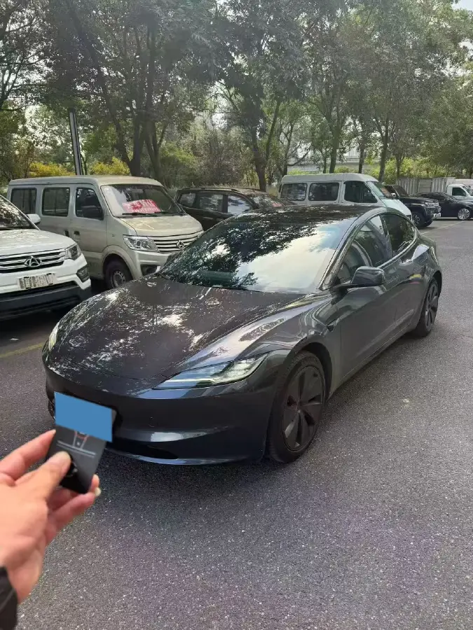 2023 Tesla Model 3 BEV 60KWH