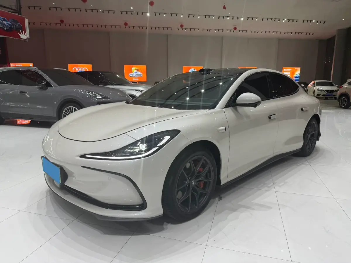 2024 IM L6 BEV 75KWH