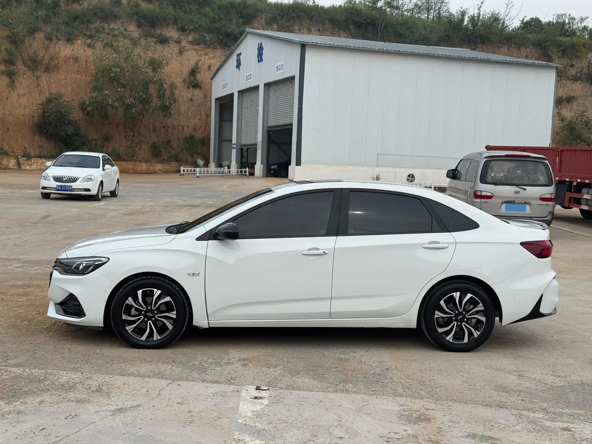 2020 CHEVROLET MONZA thumbnail 3