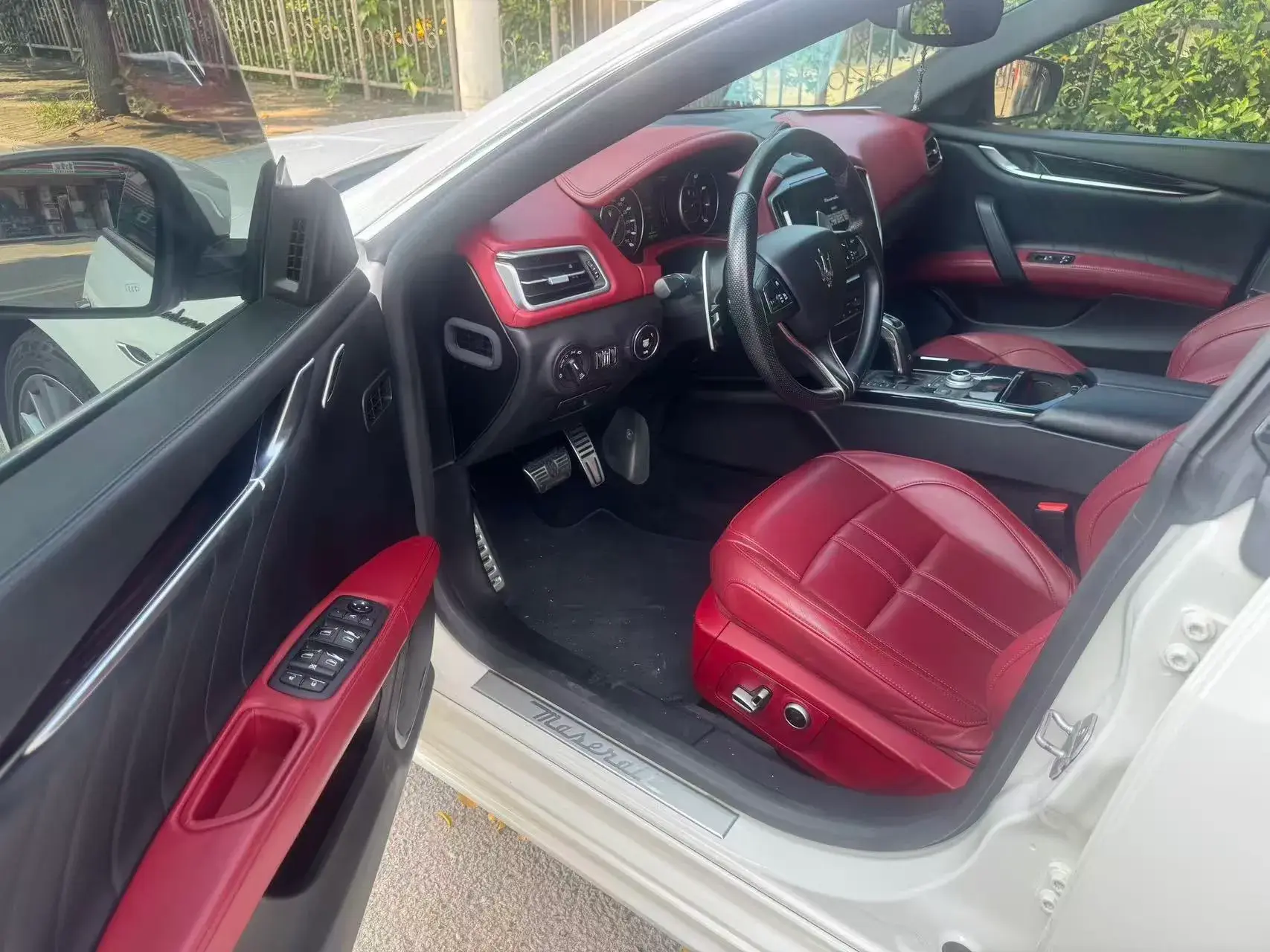 2022 MASERATI GHIBLI thumbnail 2